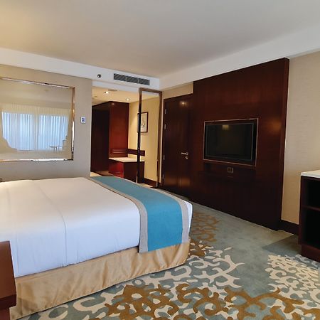 Holiday Inn Dhaka City Centre By Ihg Esterno foto