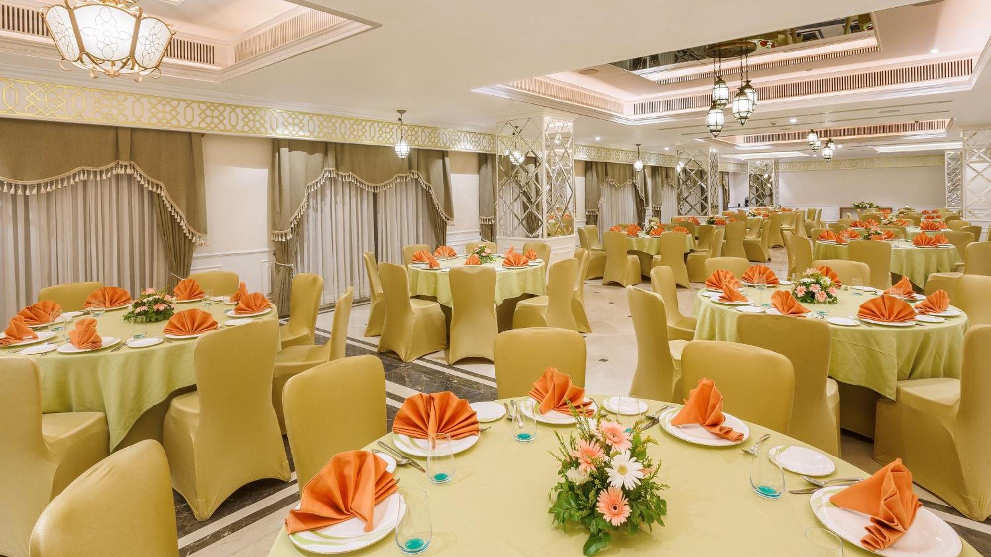 Holiday Inn Dhaka City Centre By Ihg Esterno foto