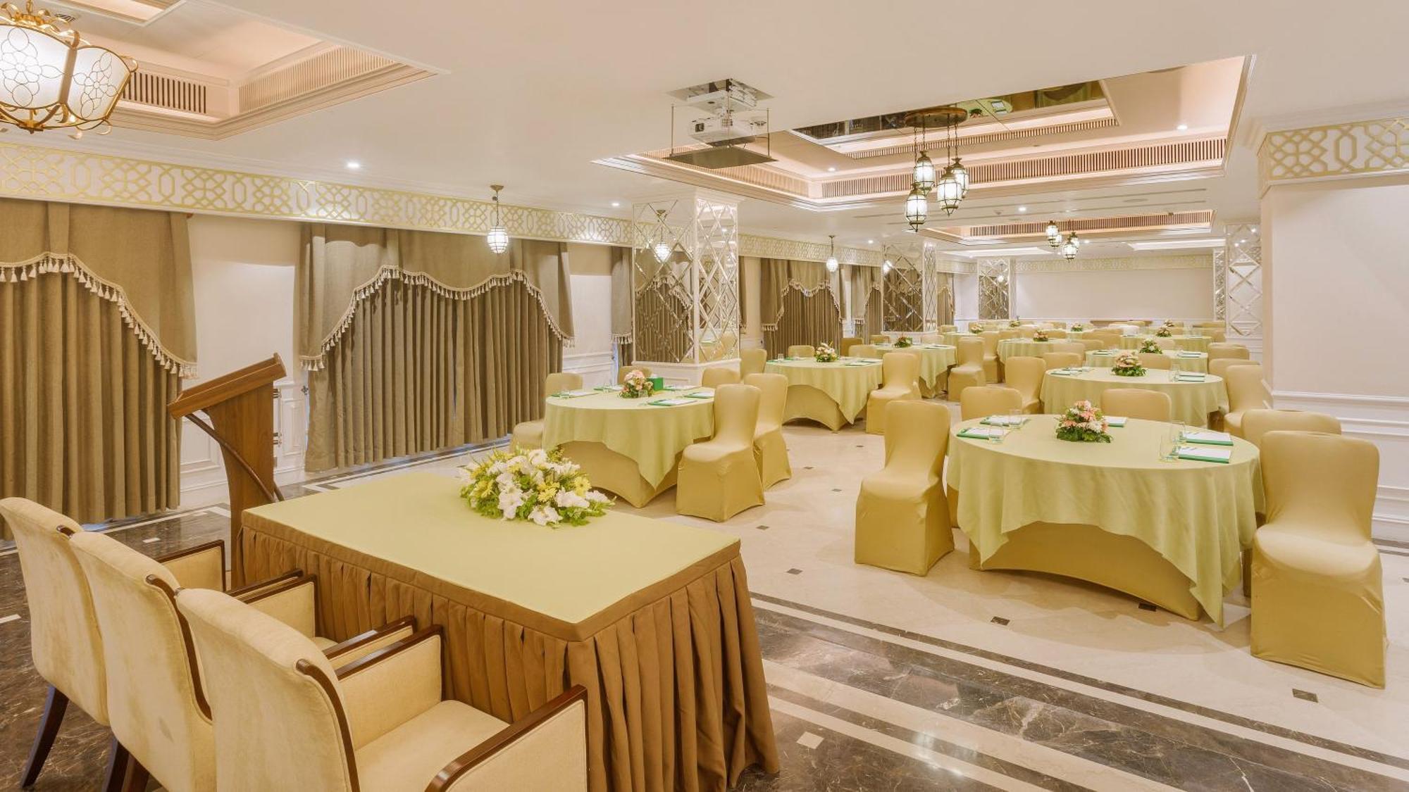 Holiday Inn Dhaka City Centre By Ihg Esterno foto